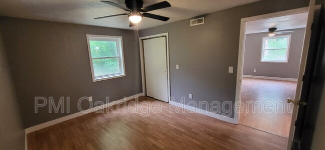 Building Photo - 3479 Waynesville Rd