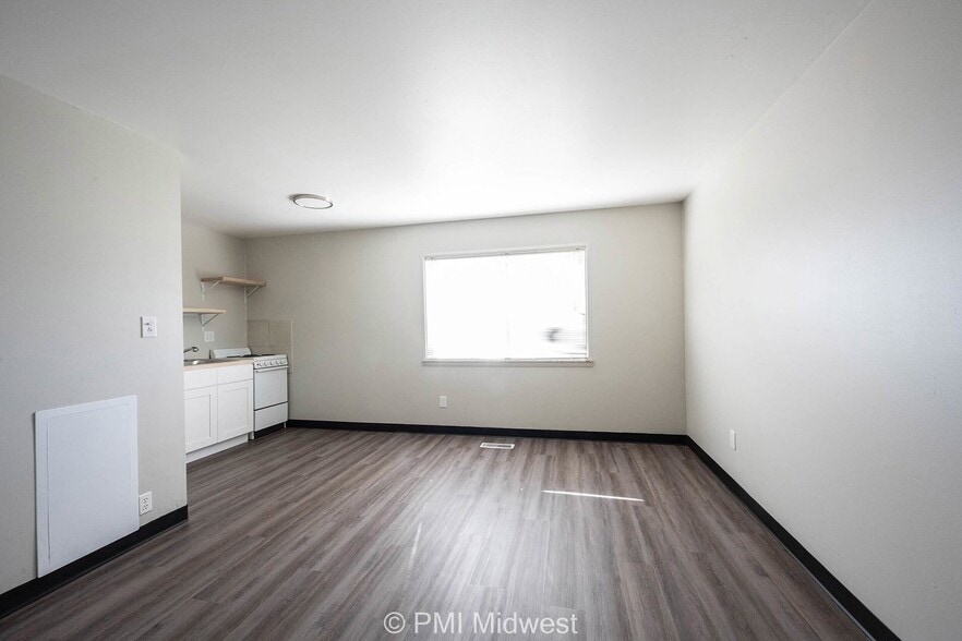 Interior Photo - Franklin Studios