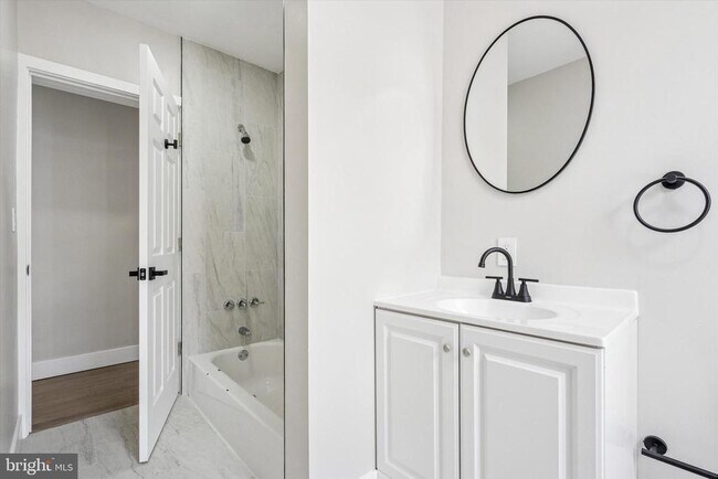 Building Photo - 5518 Chew Ave