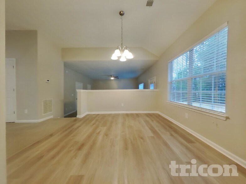 Building Photo - 2411 Napa Valley Dr