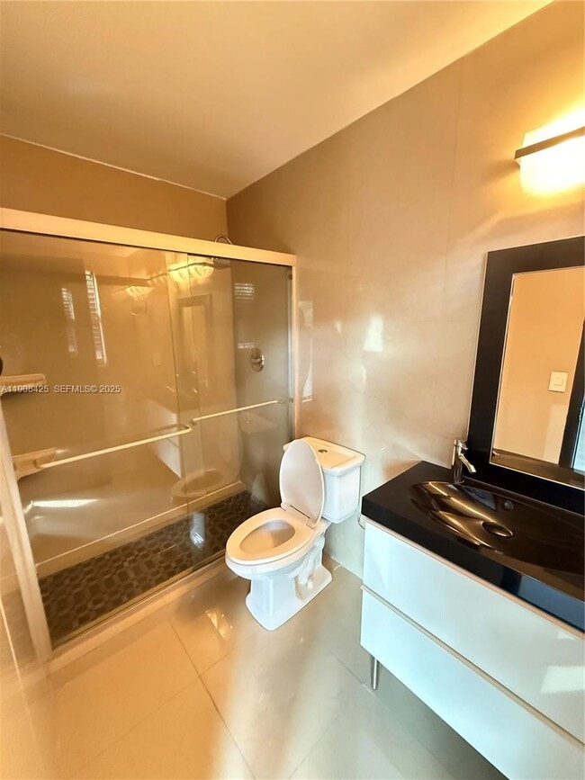 Building Photo - 9986 Royal Palm Blvd