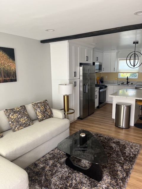 Building Photo - 3031 Wellington Rd