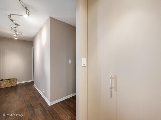 Building Photo - 1360 N Sandburg Terrace