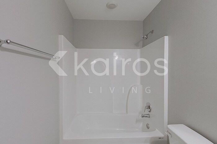 Building Photo - 59 Hideaway Ln