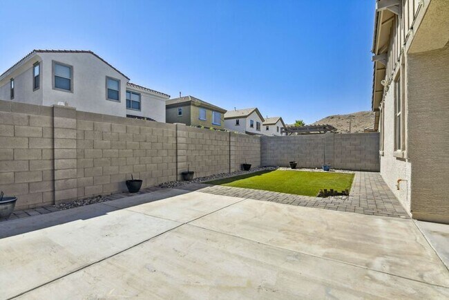 Building Photo - 7707 S 37th St