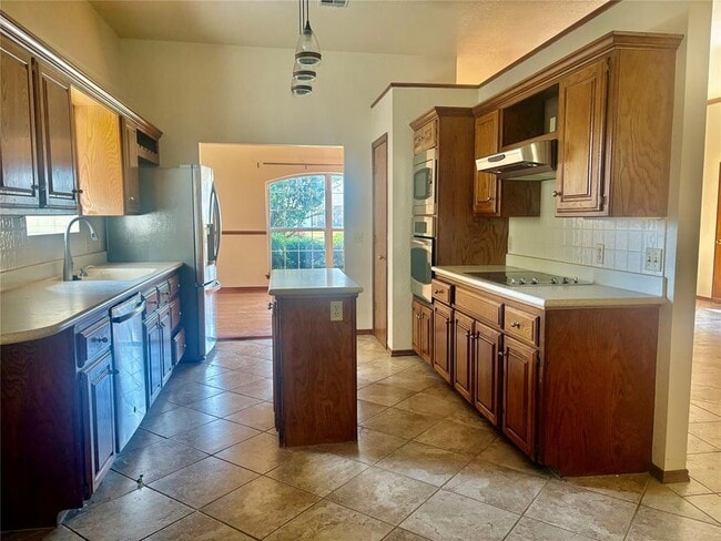 Building Photo - 3717 Barwick Dr