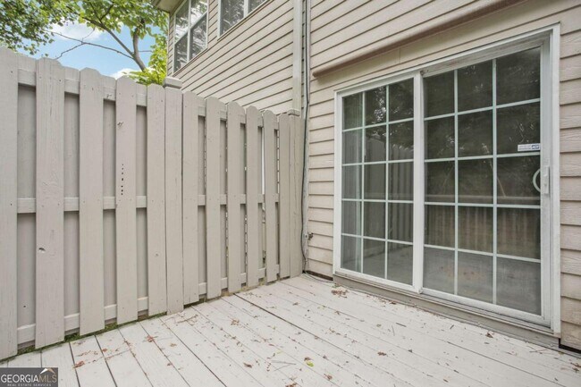 Building Photo - 2360 Johnson Rd NE