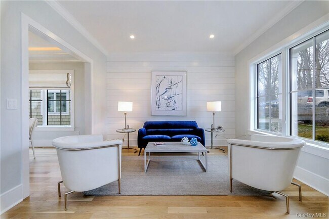 Building Photo - 184 Soundview Ave