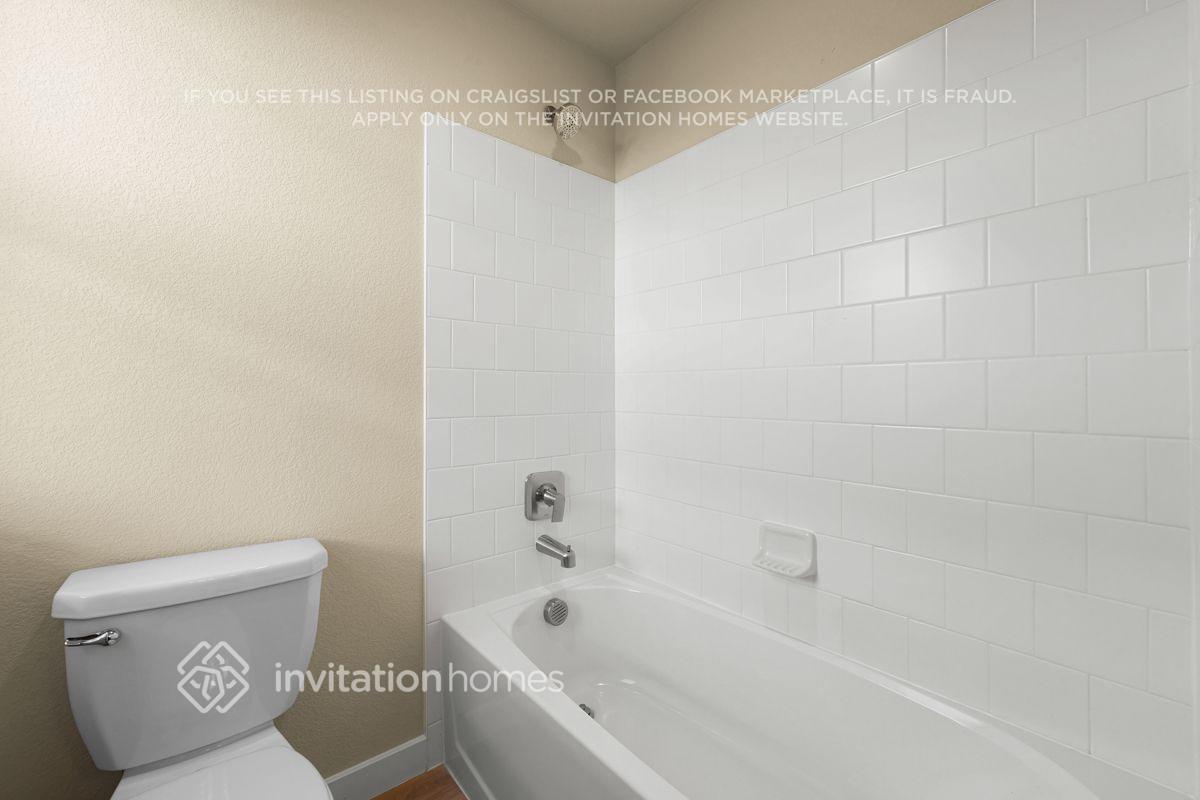 Building Photo - 11287 House Finch Ln