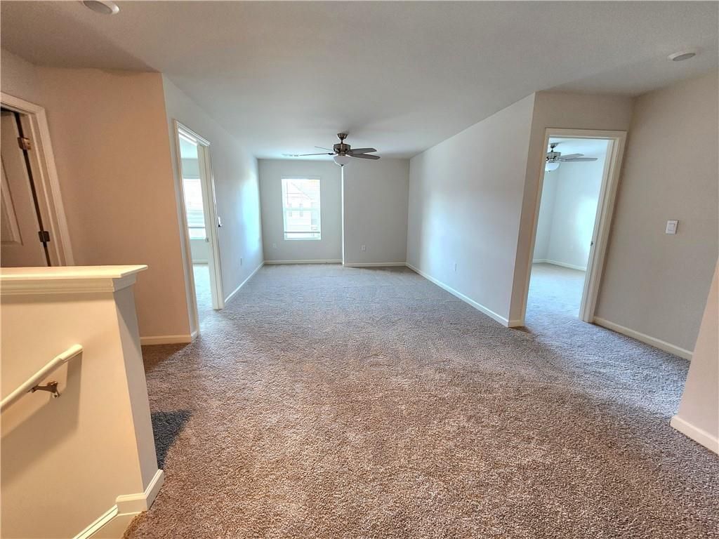 Building Photo - 359 King Vlg