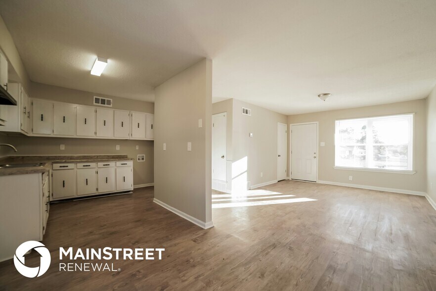 Building Photo - 6320 Valleybrook Cove