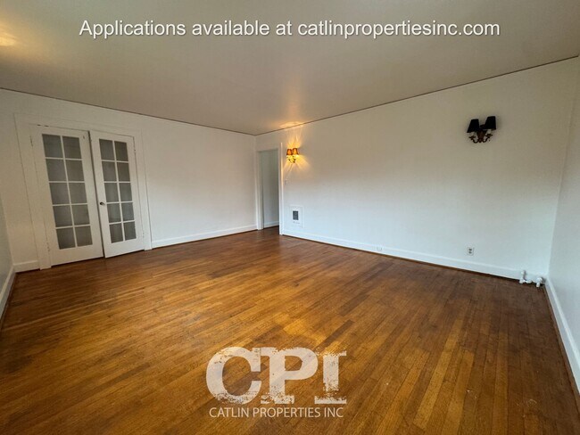 Building Photo - 1529 20th Ave