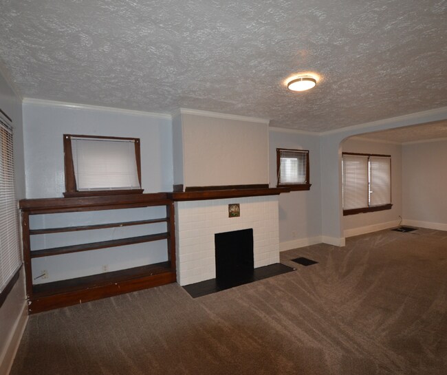 Building Photo - 1120 Lexington Ave