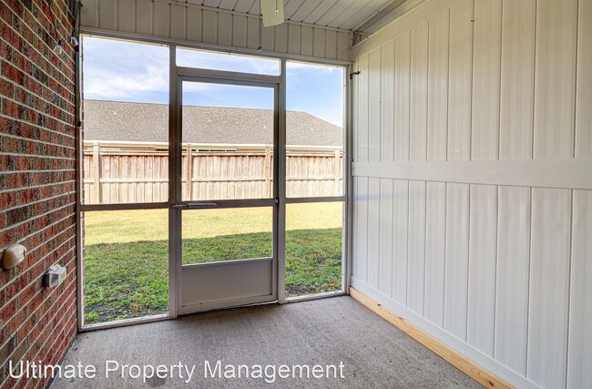 Building Photo - 2 br, 2 bath House - 1071 Bridgeport Way