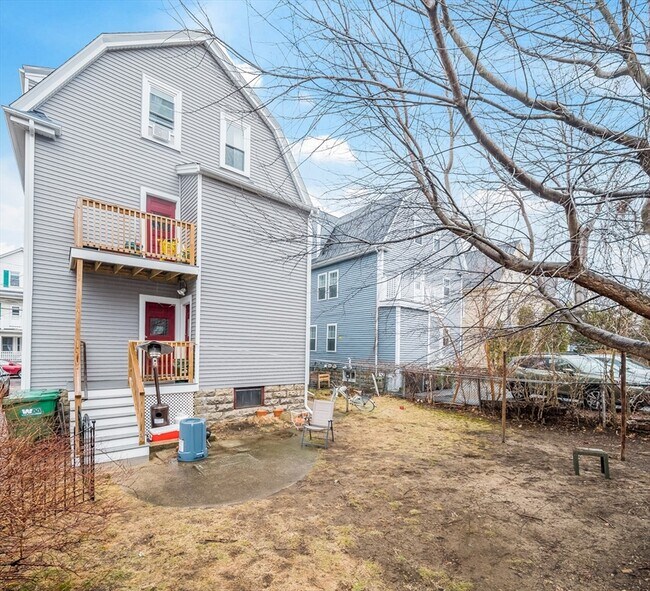 Building Photo - 81 Bristol Rd