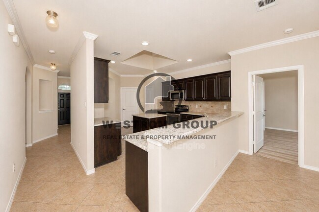 Building Photo - 3121 Hornbeam St