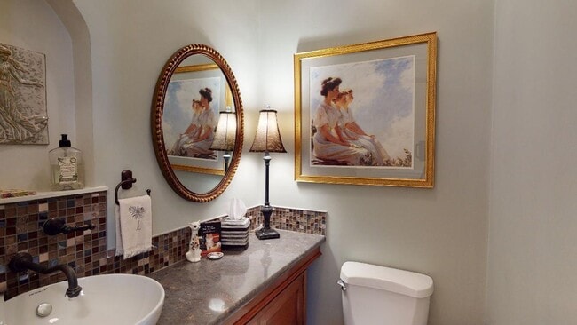 Building Photo - Fully furnished Dilworth Bungalow Home