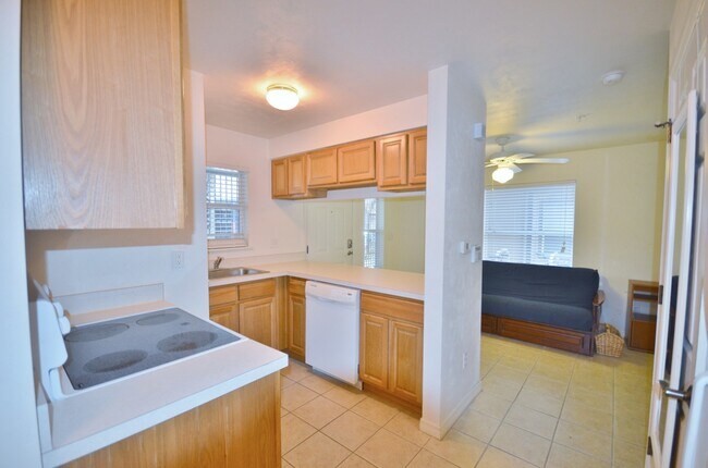 Building Photo - Destiny #101