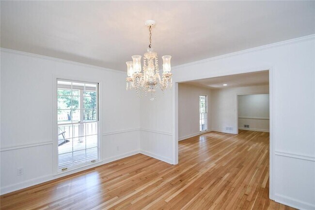 Building Photo - 17040 Birmingham Rd