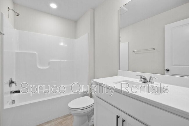 Building Photo - 1103 Red Wing Dr