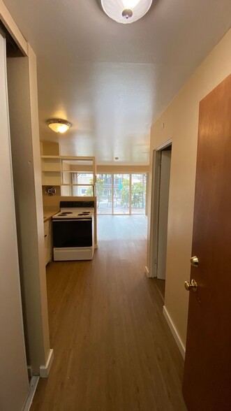 Building Photo - Aladdin Apartments on Greenlake