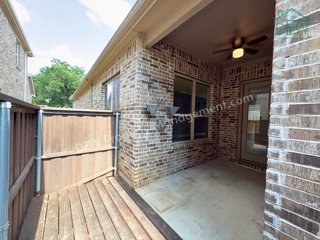 Building Photo - Modern Comfort Meets Style in the Heart of Euless – 3 Bed, 2 Bath Home with Premium Finishes!