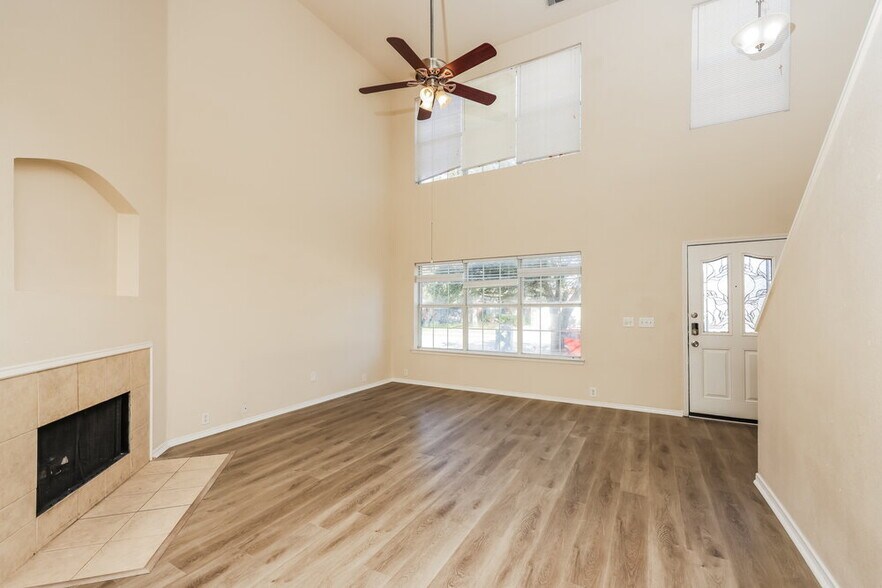 Building Photo - 2304 Eagle Mountain Dr