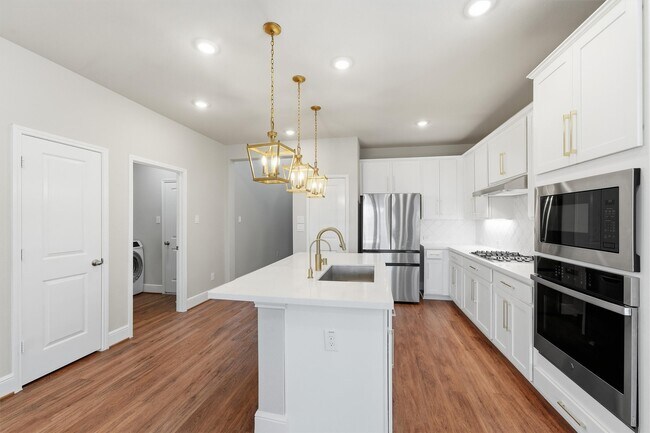 Building Photo - 2539 Lilac Point Ln