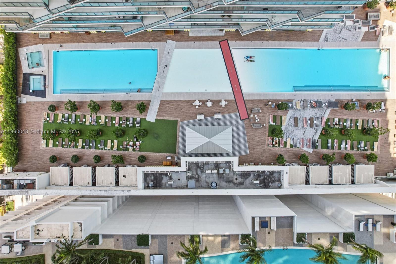 Building Photo - 1300 S Miami Ave