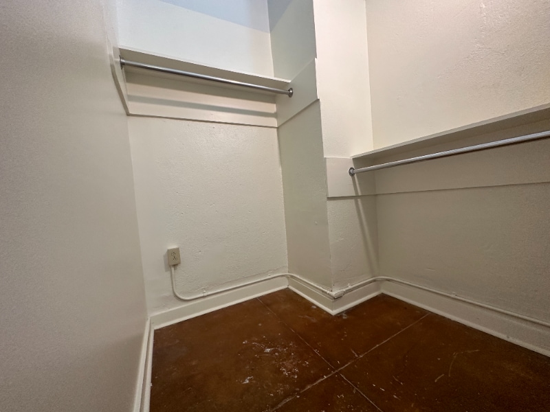 Building Photo - 1401 Scott St