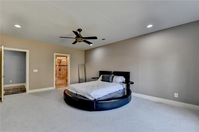 Building Photo - 8330 Royal Melbourne Way