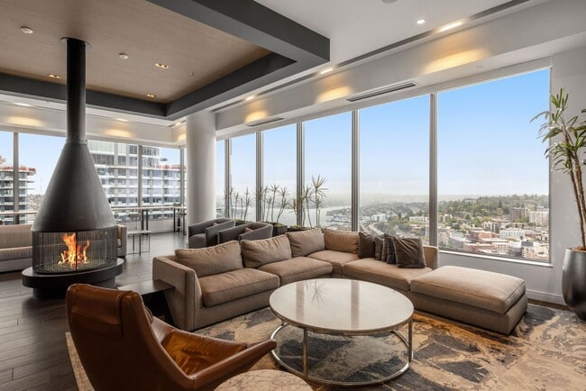 Building Photo - Great Nexus Condo For Rent