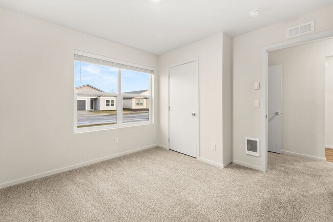 Building Photo - 10239 Sorenstam Rd