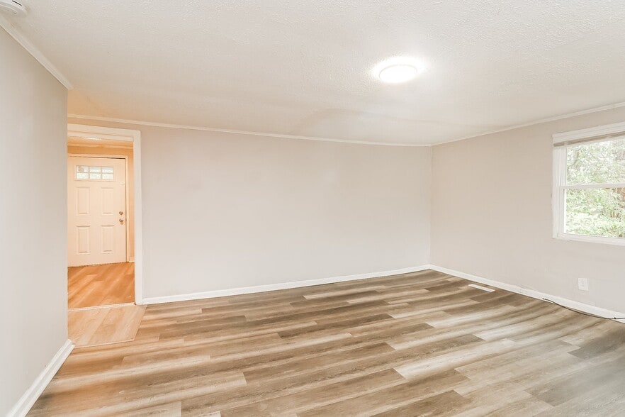 Building Photo - 324 Adams Ave