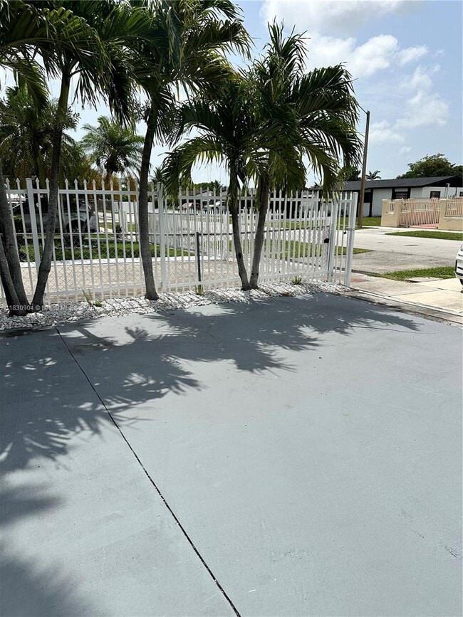 Building Photo - 11631 SW 179th Terrace