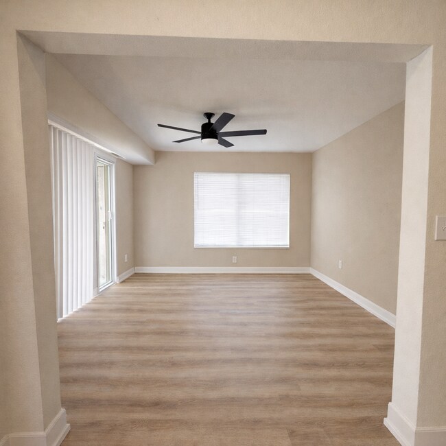 Building Photo - 8127 Chesebro Ave