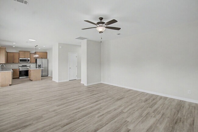 Building Photo - 319 Herty Ln