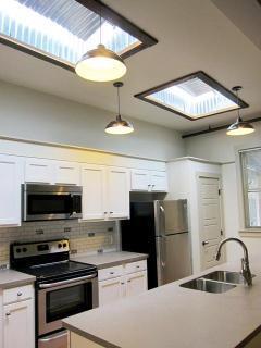 Building Photo - 120 Goldsboro Street Unit B- Wilson Furnit...
