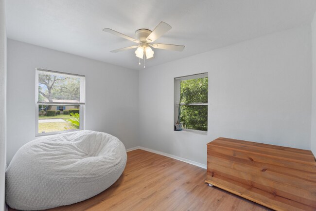 Building Photo - 364 Okaloosa Ave