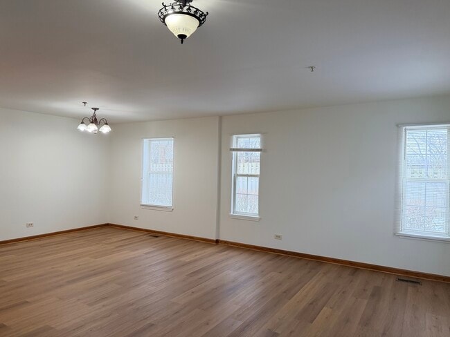 Building Photo - 1303 Orleans Dr