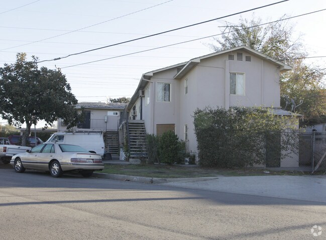 Building Photo - 5930-5944 Riverton Ave