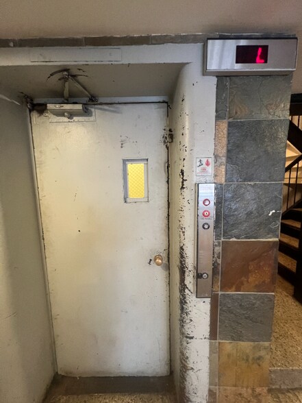 Building Photo - 6 Pomona Ave