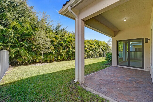 Building Photo - 5928 Brookfield Cir