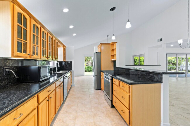 Building Photo - 4545 Brandywine Dr