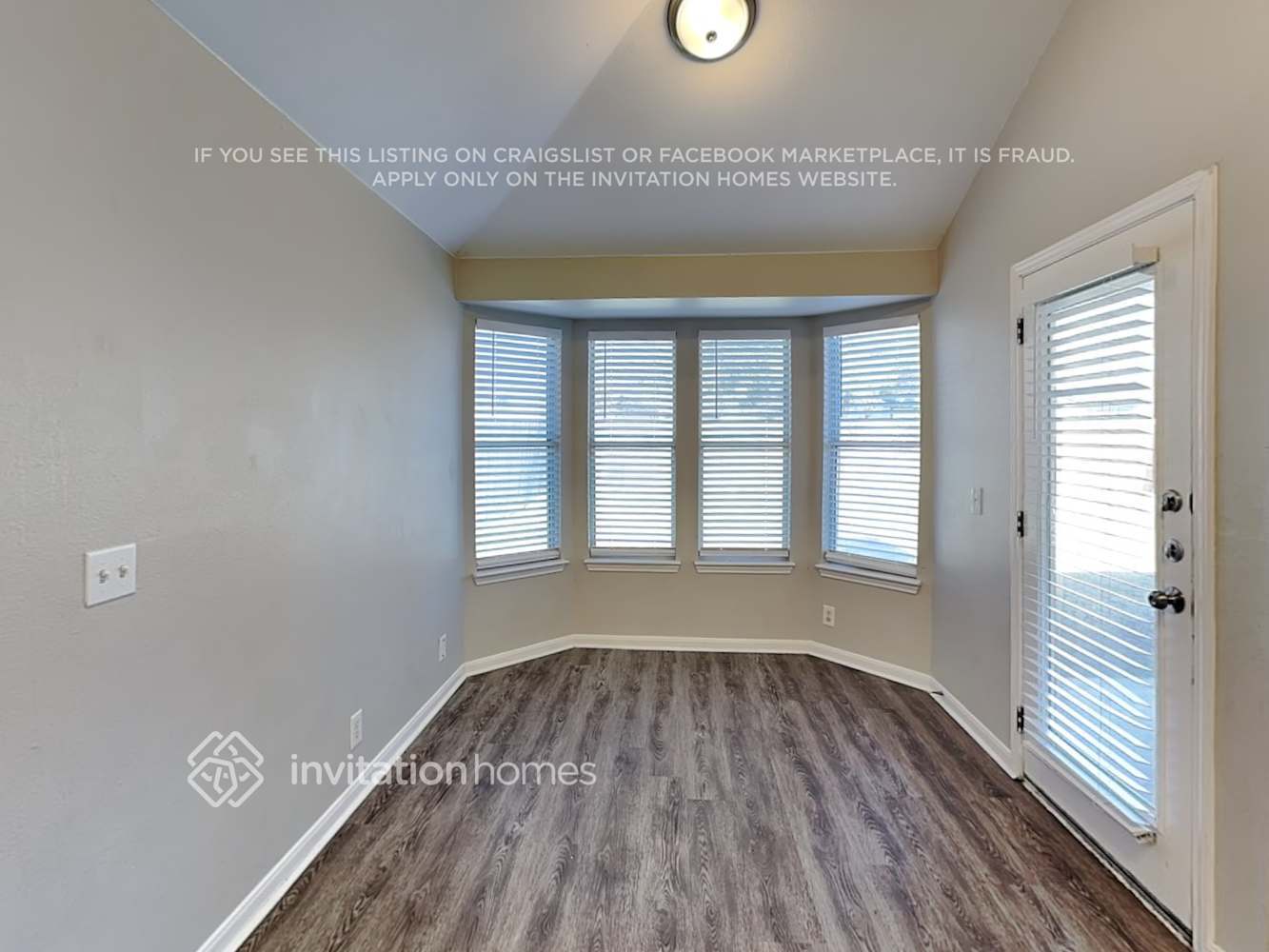 Building Photo - 219 Sandhill Dr