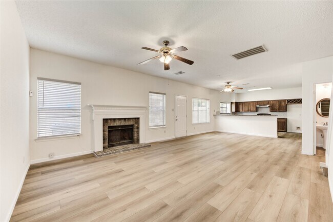 Building Photo - 2338 Bent River Dr