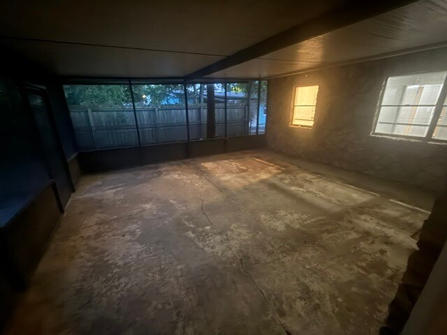 Building Photo - 4731 E Castlewood Dr