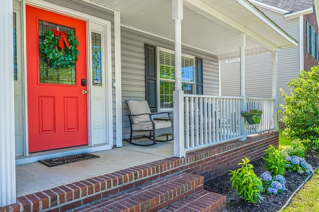 Building Photo - 191 Trenton Pl