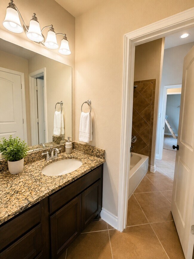 Building Photo - 27926 Bradford Ridge Dr