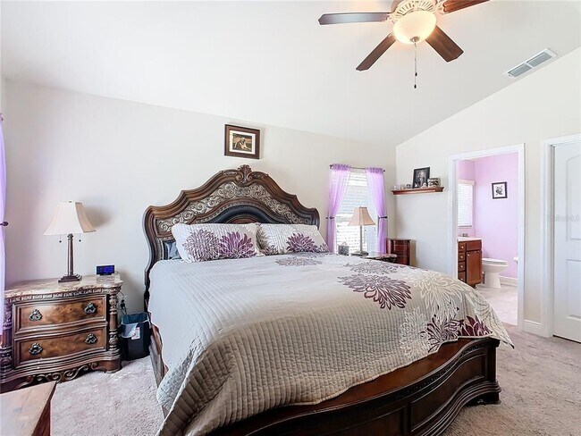 Building Photo - 649 Meadow Pointe Dr